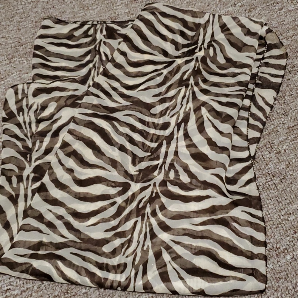 Scarf - Picture 2 of 3